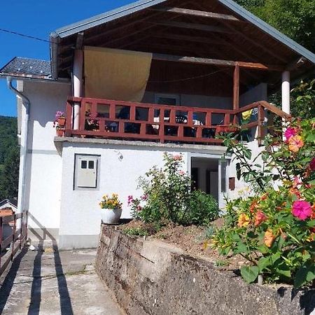 Apartman Mely Kulen Vakuf Esterno foto