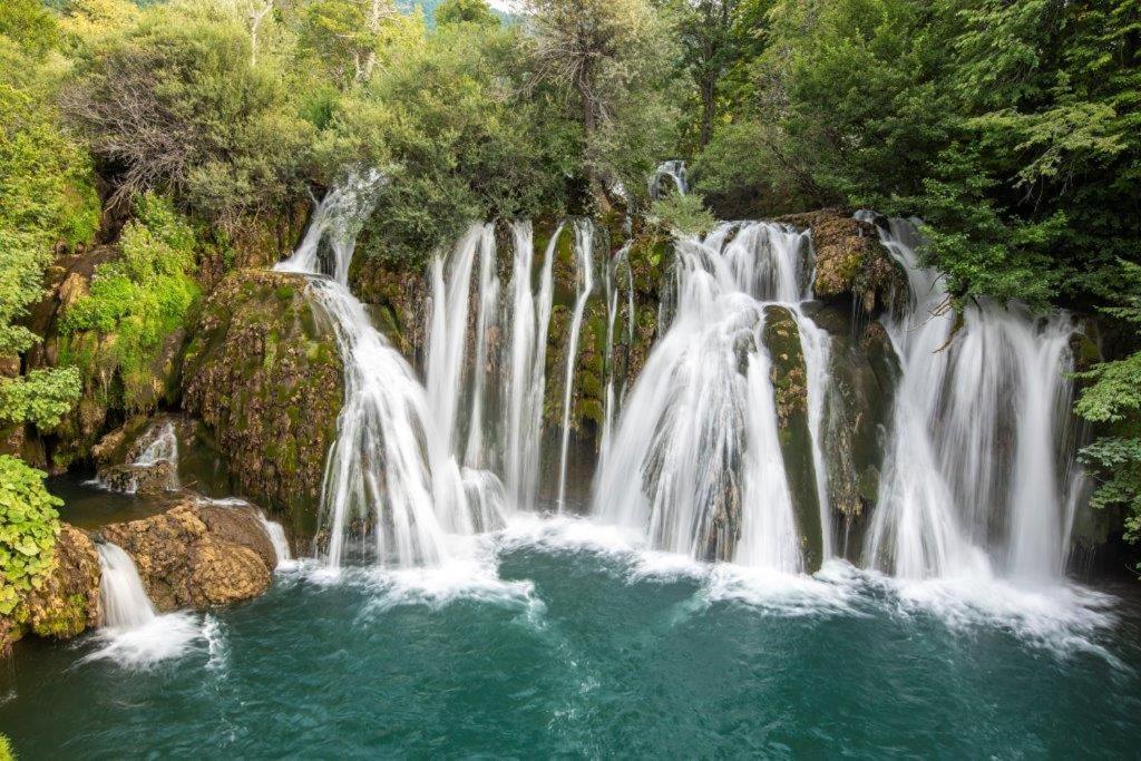 Apartman Mely Kulen Vakuf Esterno foto