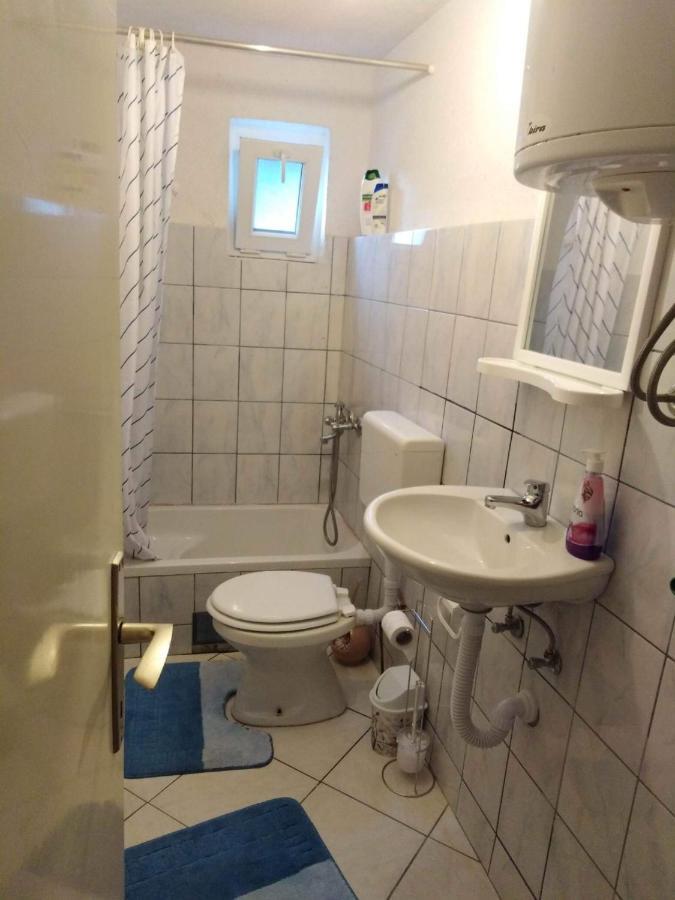 Apartman Mely Kulen Vakuf Esterno foto